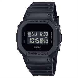 Casio G-SHOCK  5600 系列 "Solid Colors" 黑色數碼運動手錶 DW-5600UBB-1