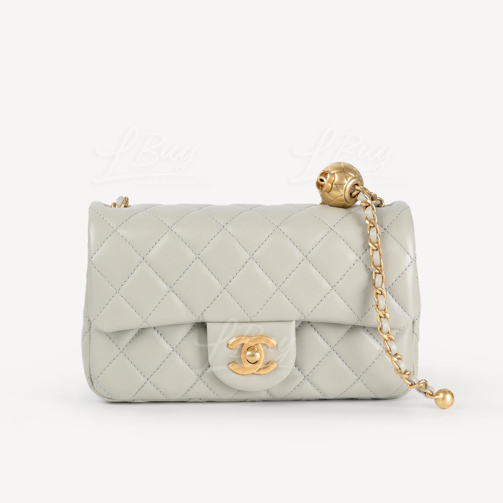 Chanel Flap Bag Light Grey 20cm AS1787