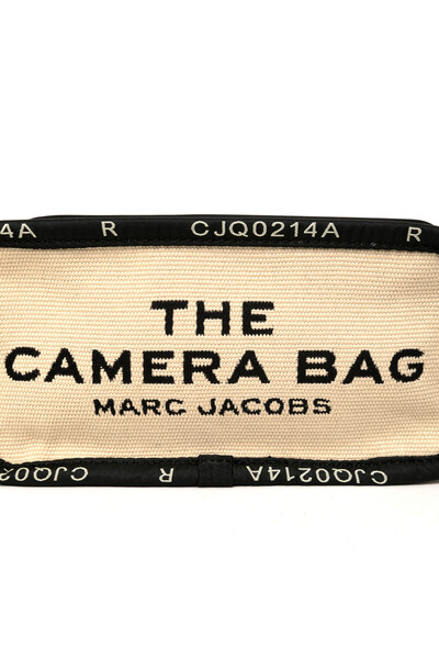  Marc Jacobs The Jacquard Camera Bag : Electronics