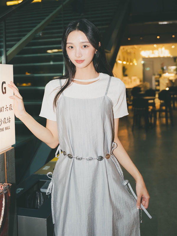 Square Neck Layered Dress 