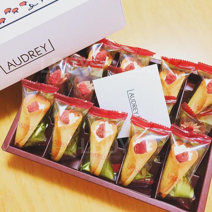 AUDREY 系列 -草莓餅乾花束 (花花餅乾)朱古力或牛奶味 8件