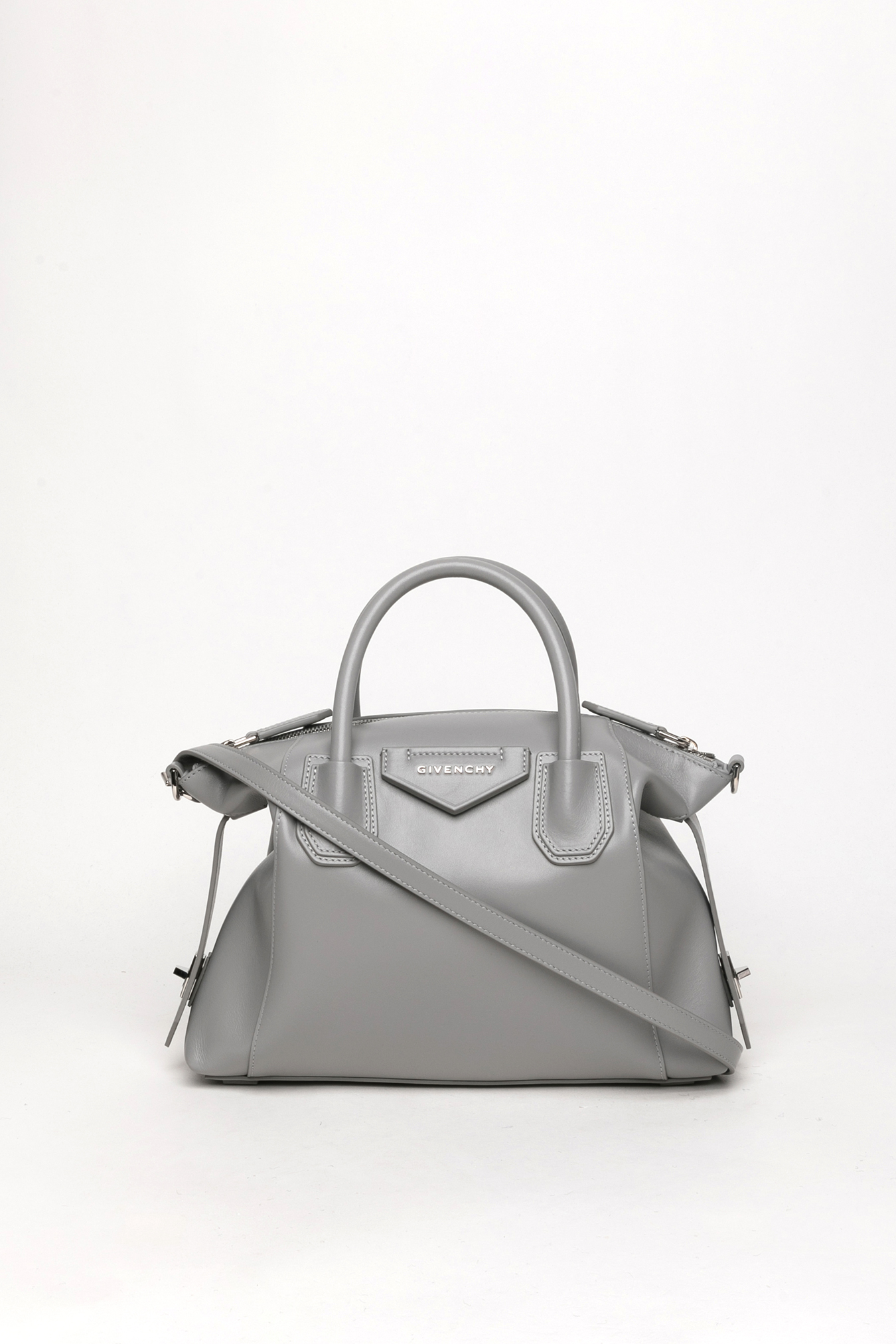 Small Antigona Soft Bag In Smooth Leather Crossbody bag/Top handle