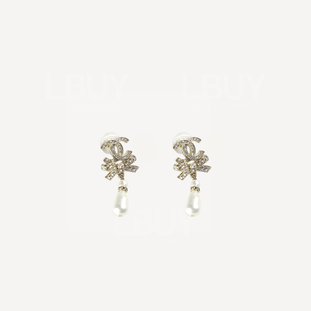 Chanel Gold CC Logo Rhinestone Pendant Earrings ABA926