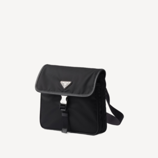 Prada 再生尼龙及Saffiano皮革肩背袋 黑色 2VD077
